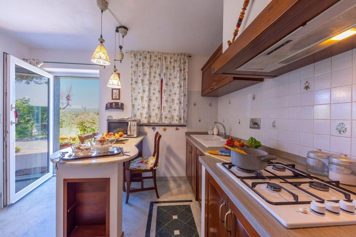 La Casa Fra Gli Ulivi Luxury Apartments With Pool Near Cinque Terre And Tuscany Monte Marcello Kültér fotó