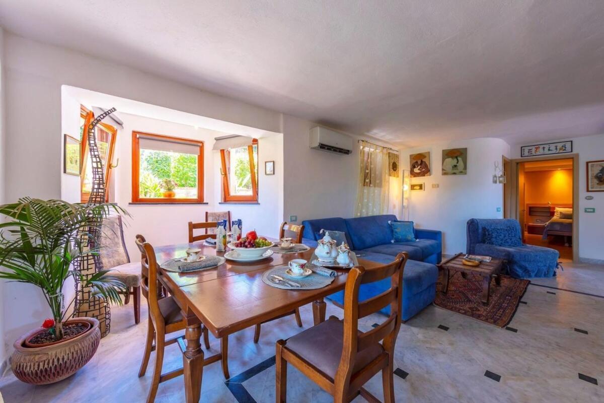La Casa Fra Gli Ulivi Luxury Apartments With Pool Near Cinque Terre And Tuscany Monte Marcello Kültér fotó